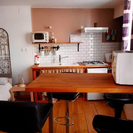 Cosy Au Coeur De La Nature Lägenhet